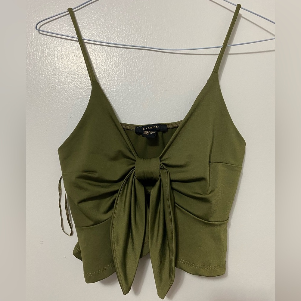 Twisted tie front tee!